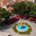 Aaa Apartments & Rooms With Free Parking